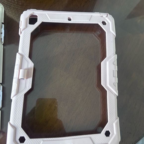 Covers. Table iPad  5ta generations - Picture 4 of 7